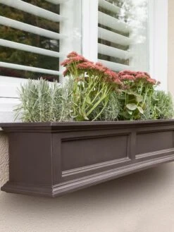 Fairfield Self-Watering Window Box, 4’ -Backyard Bloomers 39345 09V tif 1