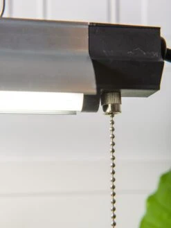 Miracle LED® Hangable LED Grow Light -Backyard Bloomers 3 4 crop 8612977 5517