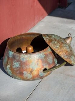 Acorn Hose Pot -Backyard Bloomers 3 4 crop 8613361 0051