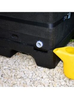 HOTBIN MK2 Compost Pedestal -Backyard Bloomers 3 4 crop 8613704 01V