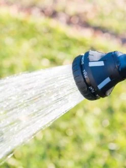 18” 8-Pattern Rotating Water Wand With Cork Handle -Backyard Bloomers 8600231 506 tif