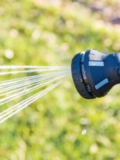 18” 8-Pattern Rotating Water Wand With Cork Handle -Backyard Bloomers 8600231 510 tif