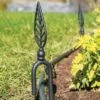 Leaf Hose Guide, Set Of 4 -Backyard Bloomers 8600240 415 tif