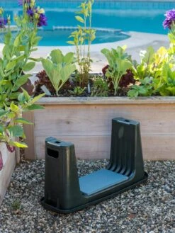 Plastic Garden Kneeler And Seat -Backyard Bloomers 8600271 0729 tif