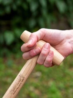 Gardener’s Lifetime Perennial Fork With Short T-Handle -Backyard Bloomers 8600311 3447 tif 1