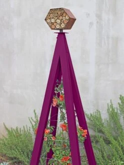 Bee Bungalow + Akoris Garden Tuteur Jr. -Backyard Bloomers 8600532 01v bee bungalow akoris garden tuteur aubergine