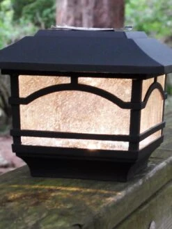 Solar Post Cap Railing Light 2-Pack -Backyard Bloomers 8608699 02V tif