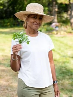 Womanswork Raffia Hat -Backyard Bloomers 8610150 1328 tif