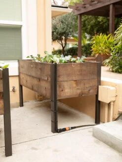 Raised Bed Drip Line Irrigation Kit -Backyard Bloomers 8610231 0663 tif