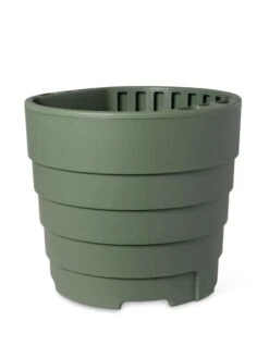 Gardener’s Victory Self-Watering Patio Planter -Backyard Bloomers 8610236 9913 tif