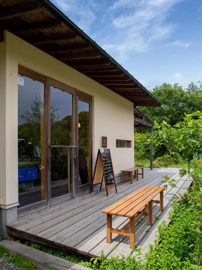 BeWood® Lifetime Aluminum Garden Bench, 5' 5 BeWood® Lifetime Aluminum Garden Bench, 5' - Image 3