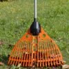 Magic Fly® Leaf Rake 1 Magic Fly® Leaf Rake -Backyard Bloomers 8611047 02V tif