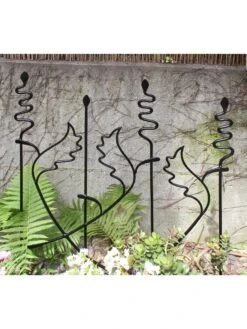 Achla Acanthus Fence Trellis -Backyard Bloomers 8612991 04v