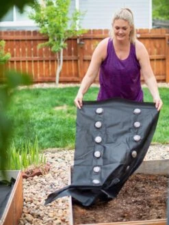 SeedSheets Organic Vegetable Garden, Easy Breezy Caprese, 4' X 8' 12 SeedSheets Organic Vegetable Garden, Easy Breezy Caprese, 4' X 8' -Backyard Bloomers 8613295 10V 3