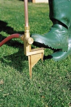 Hi-Rise Lifetime Sprinkler -Backyard Bloomers GS33340 01