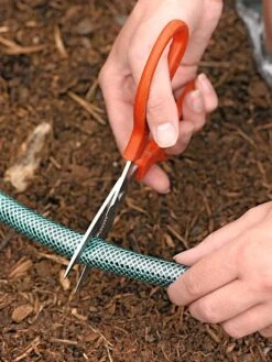 Snip-n-Drip Soaker Hose System -Backyard Bloomers GS40205 02 tif